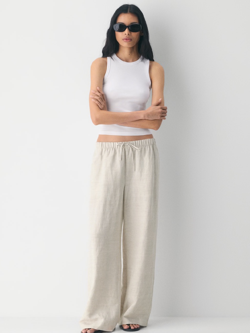 Aritzia The Lodge Pant Cruiselinen Wide Leg Pant Pull On Size Medium.